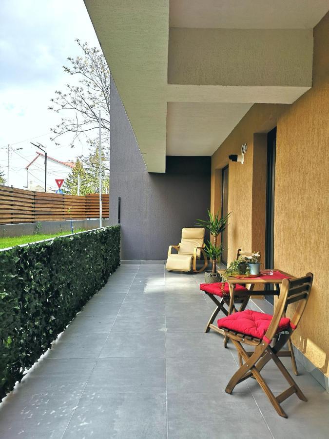 Lazo Two Room- Luxury Apartment Bukares Bagian luar foto