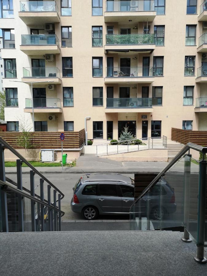 Lazo Two Room- Luxury Apartment Bukares Bagian luar foto
