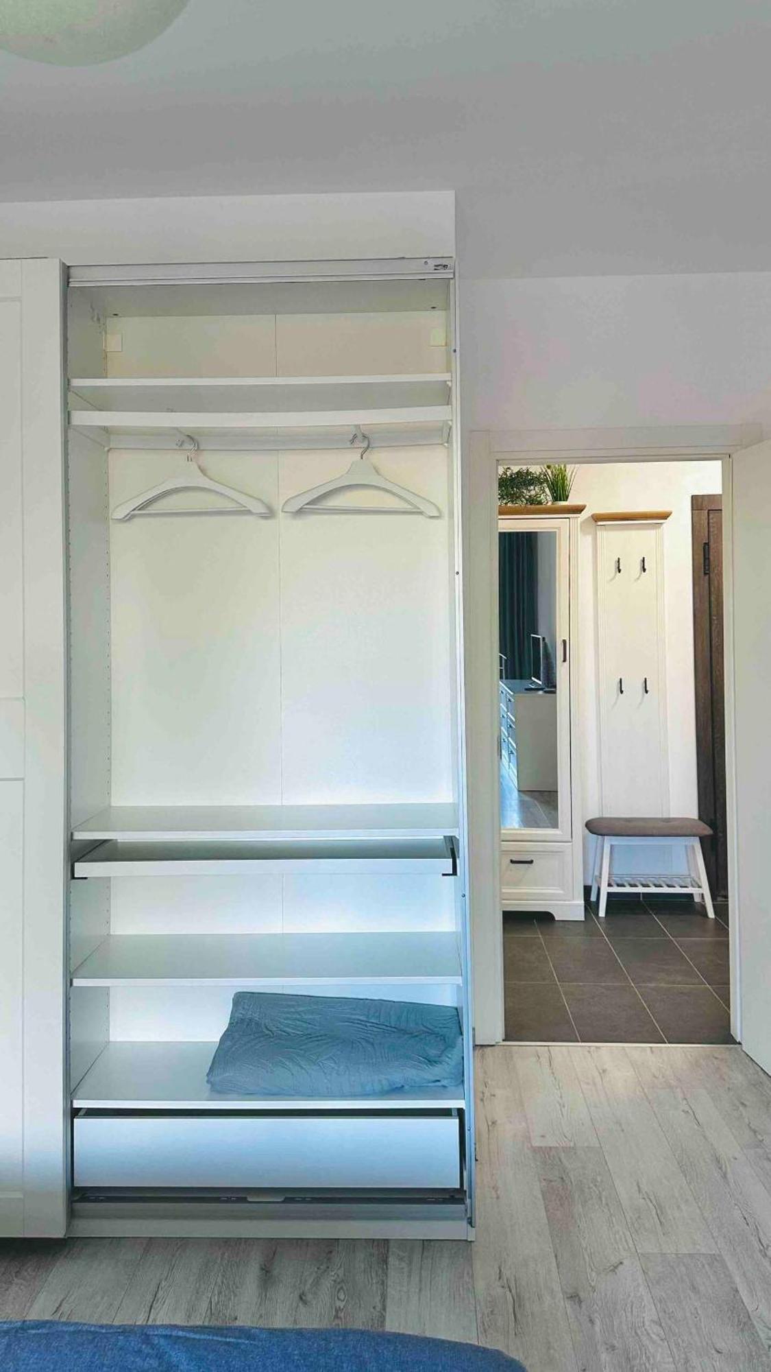 Lazo Two Room- Luxury Apartment Bukares Bagian luar foto